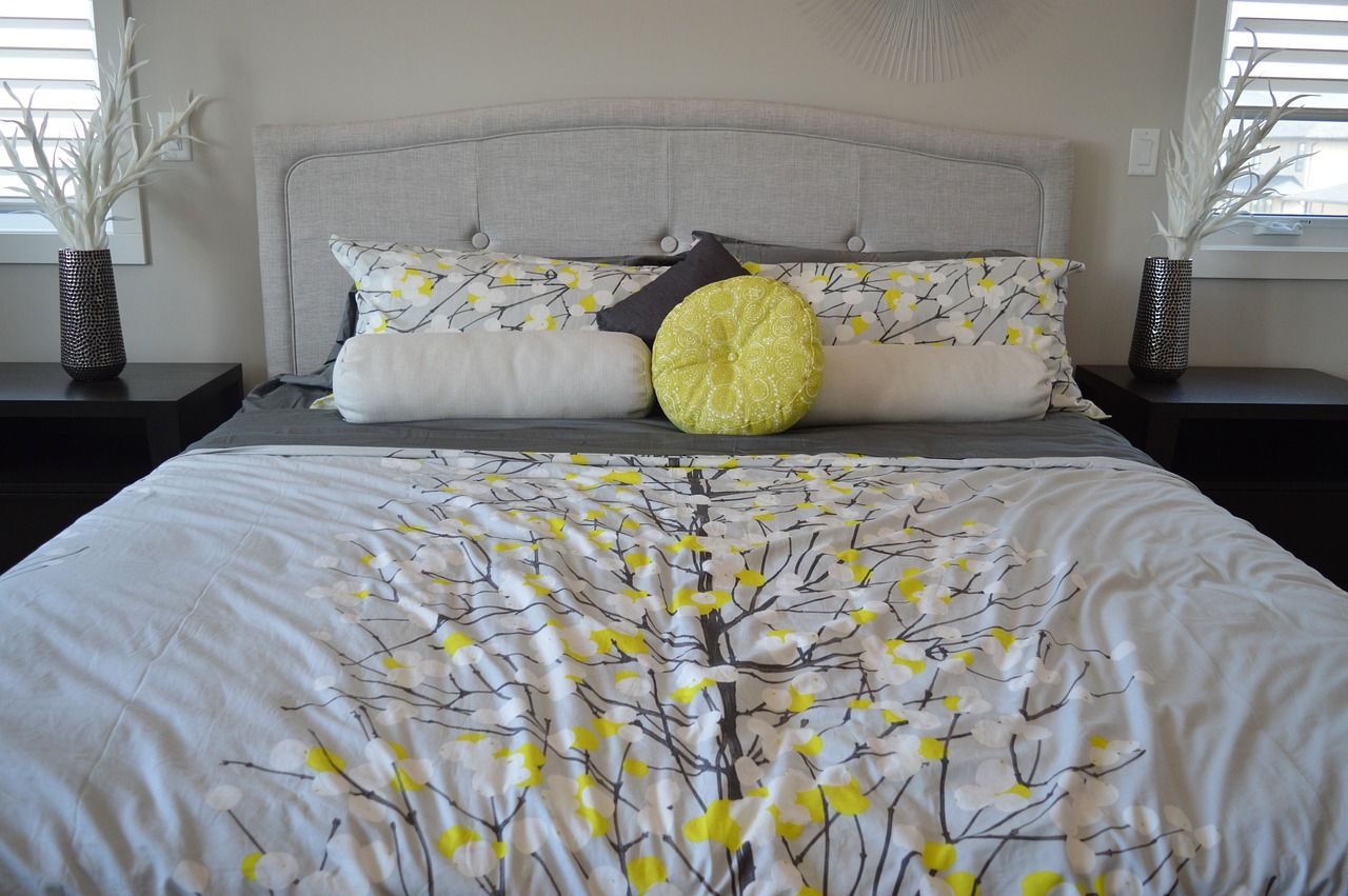 découvrez nos têtes de lit recyclées, alliant style unique et démarche écologique pour une chambre tendance et responsable.