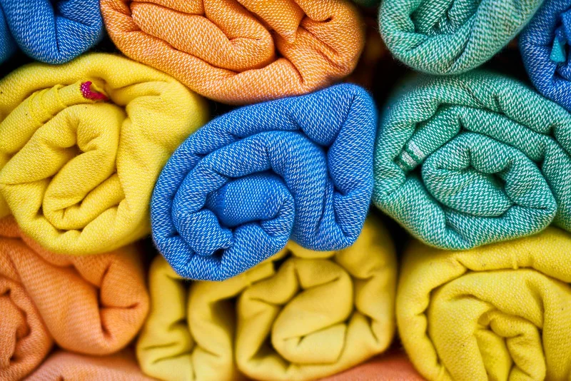 Quel matériau choisir : coton ou polyester ?