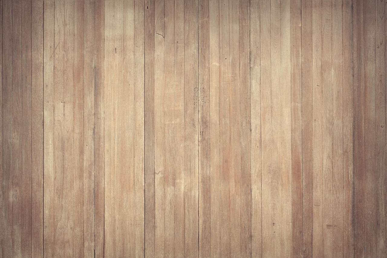 Comment poncer et vernir un parquet ancien pour lui redonner vie ?